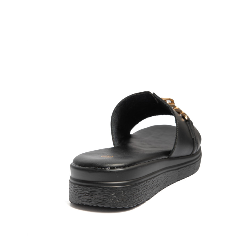Σανδάλια Flatform με Διακοσμητική Αλυσίδα