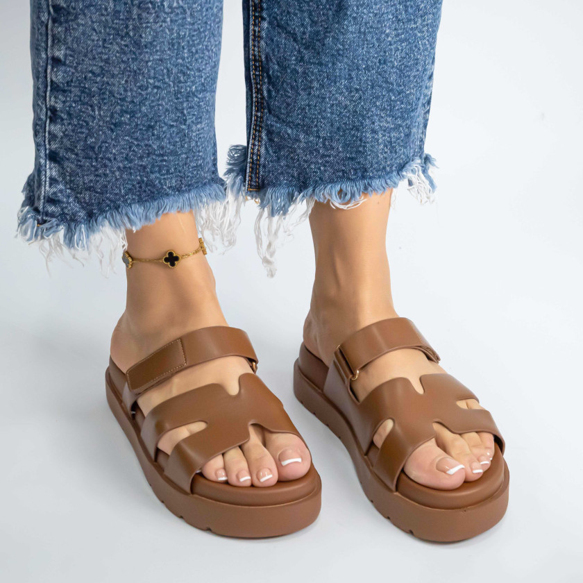 Σανδάλια Flatform με Λουράκια Scratch