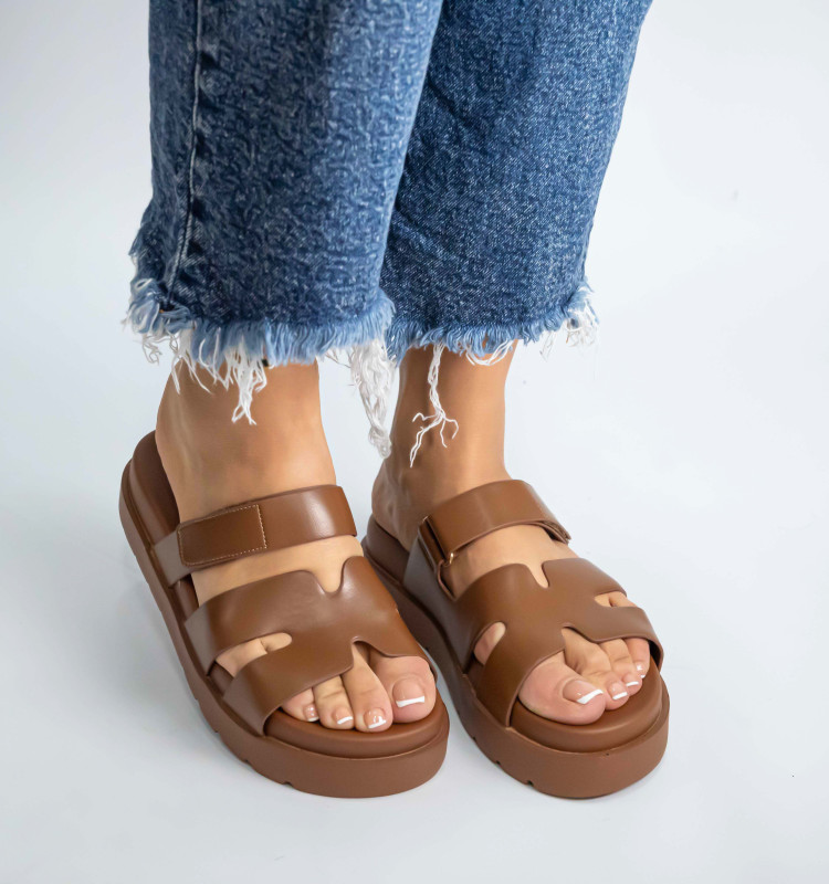 Σανδάλια Flatform με Λουράκια Scratch