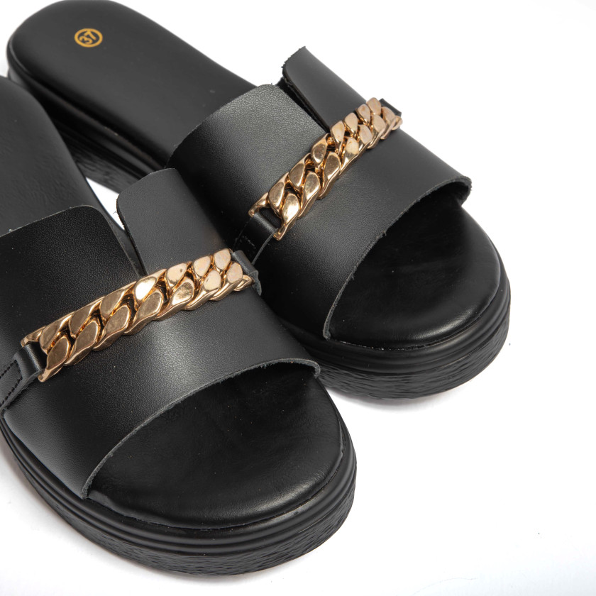 Σανδάλια Flatform με Διακοσμητική Αλυσίδα
