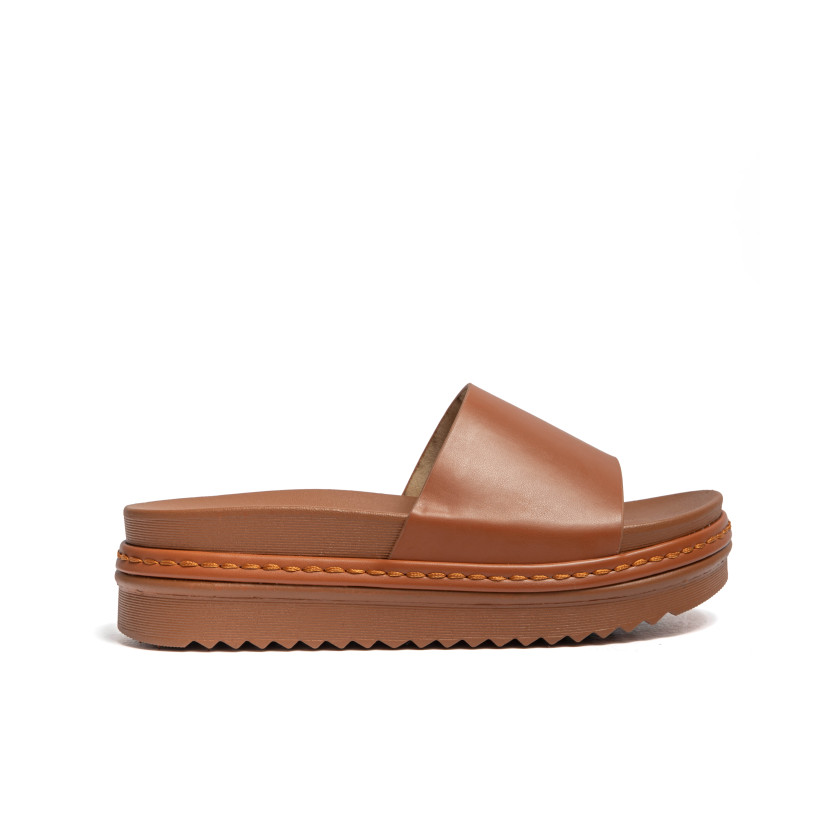 Σανδάλια Flatform με Φαρδιά Φάσα