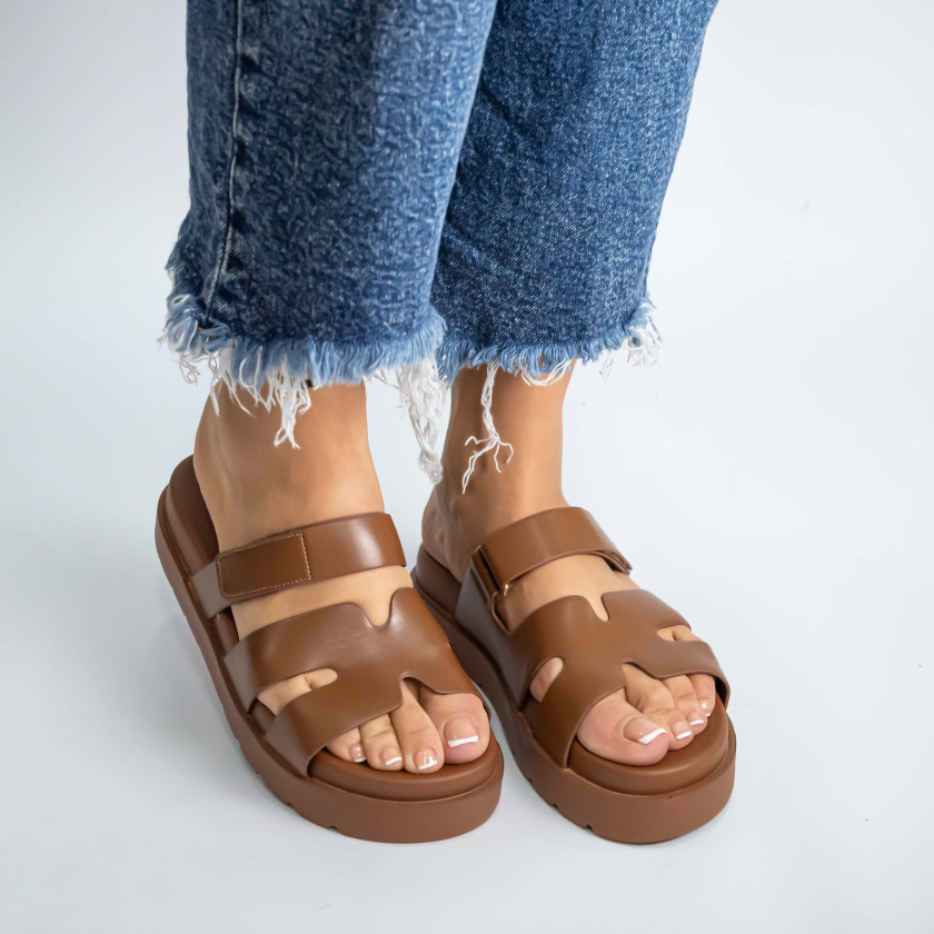 Σανδάλια Flatform με Λουράκια Scratch