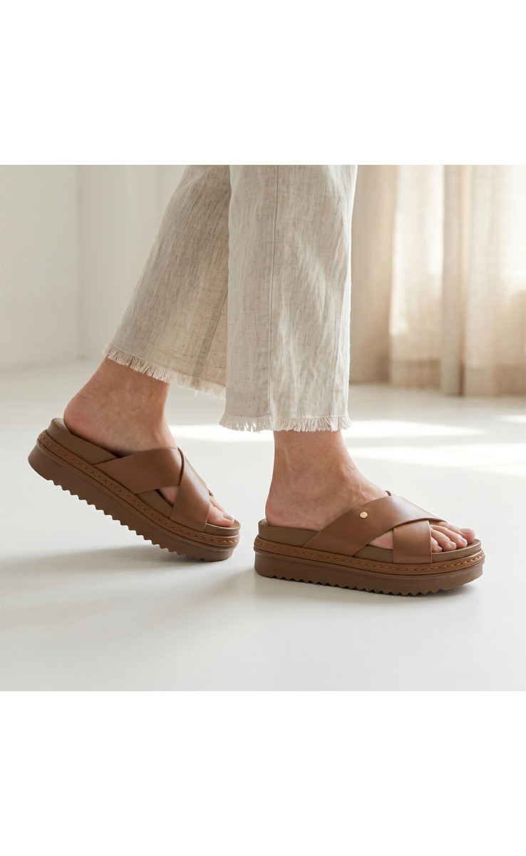 Σανδάλια Flatform Με Χιαστί Λουράκια
