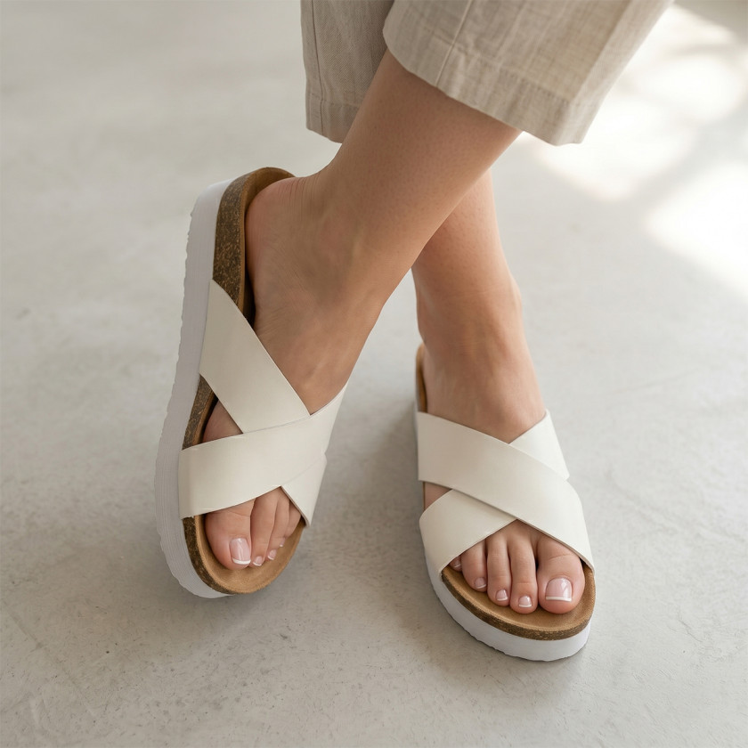 Σανδάλια Flatform με Χιαστί Λουράκια
