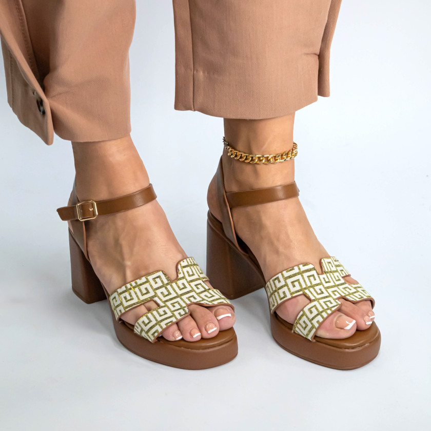 Πέδιλα Flatform με Ανοίγματα στο Πλάι & Μπαρέτα