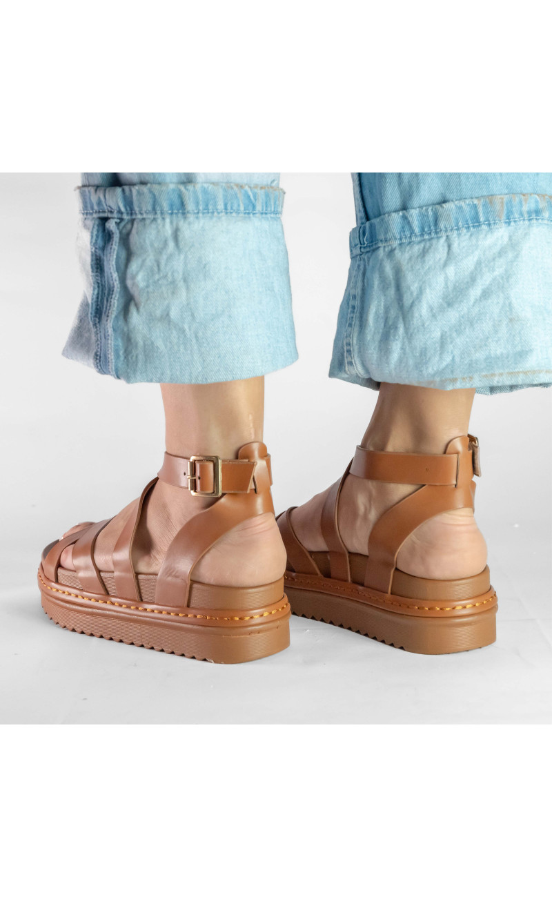 Σανδάλια Flatform με Χιαστί Λουράκια και Μπαρέτα