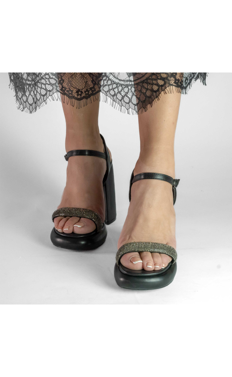 Πέδιλα με Μπαρέτα & Λουράκι από Strass