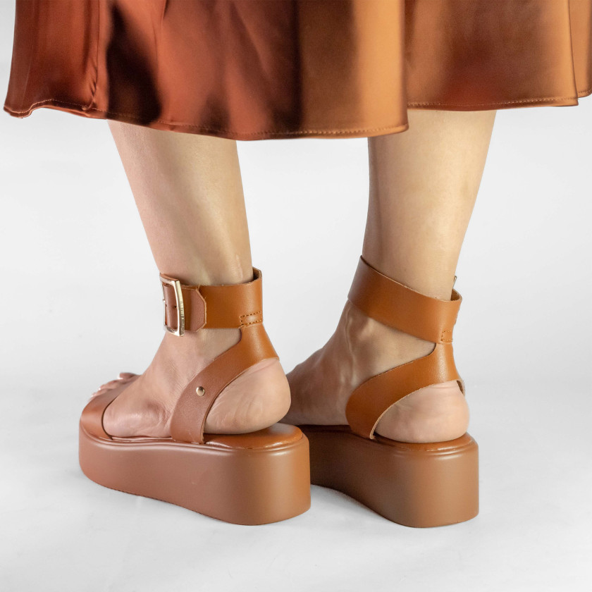 Σανδάλια Flatform με Λουράκι & Μπαρέτα