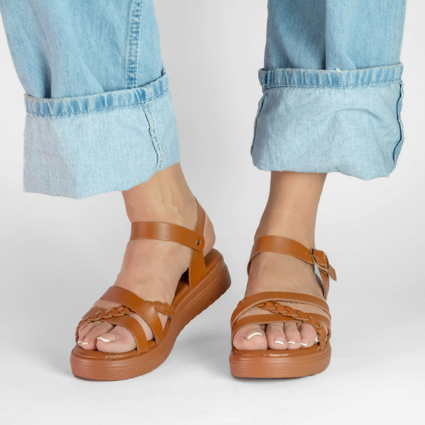 Σανδάλια Flatform με Πολλαπλά Λουράκια