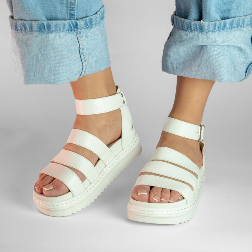 Σανδάλια Flatform με Χιαστί Λουράκια και Μπαρέτα