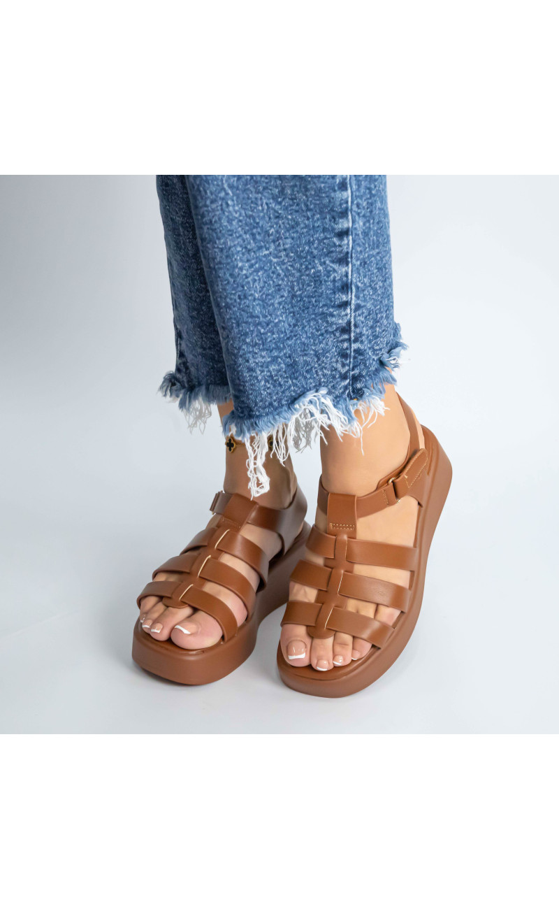 Σανδάλια Flatform με Πολλαπλά Λουράκια