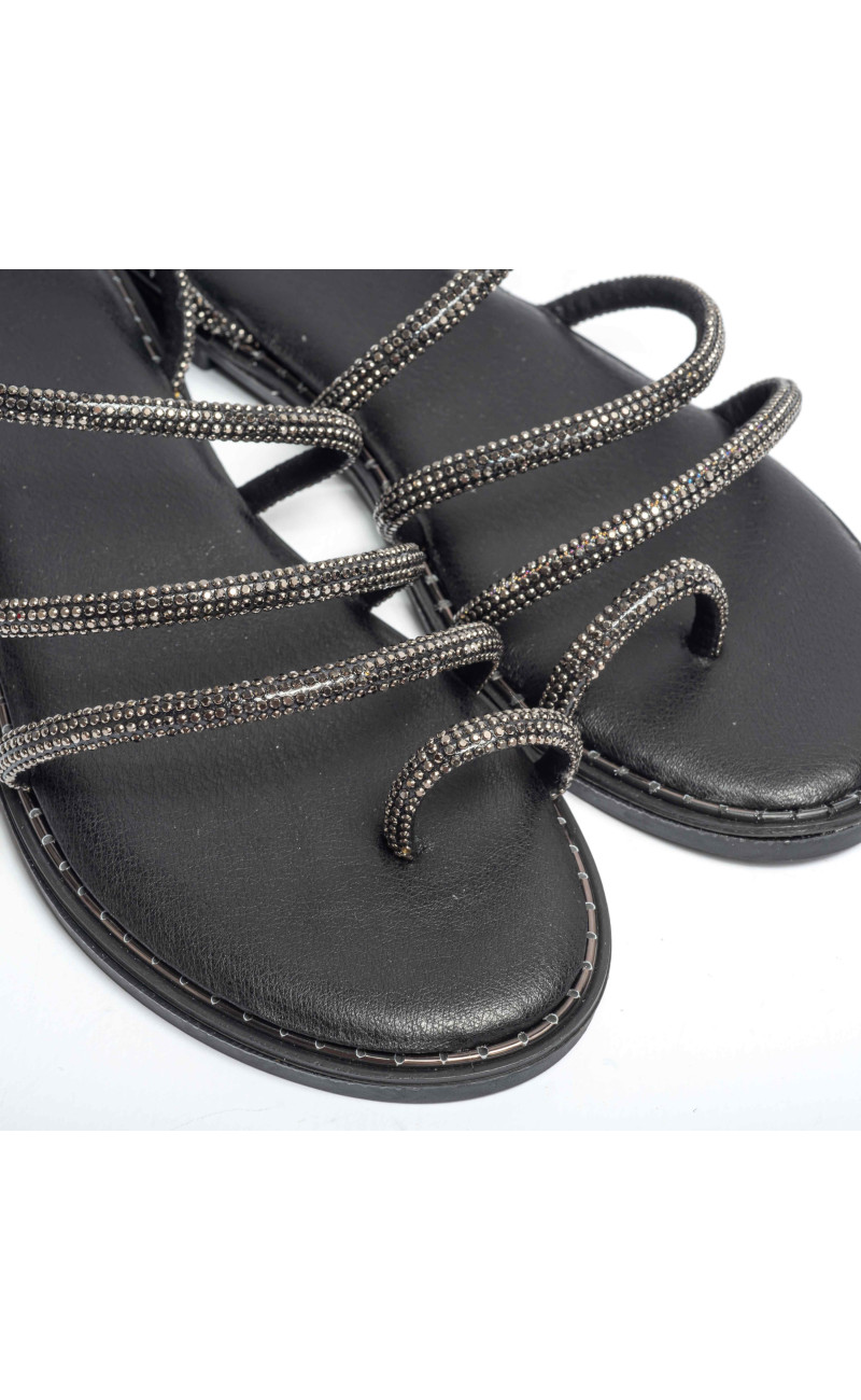 Flat Σανδάλια με Λοξό Λουράκι & Strass