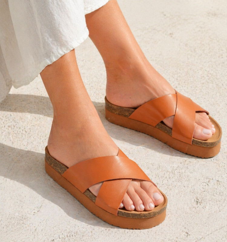 Σανδάλια Flatform Με Χιαστί Λουράκια