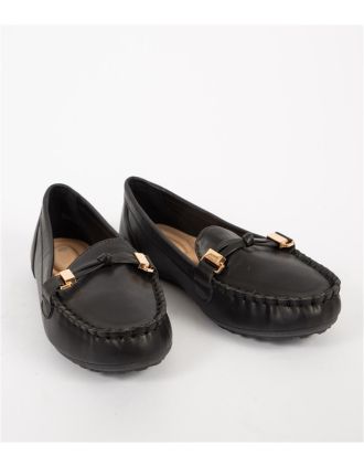 Γυναικεία Μαύρα Μοκασίνια Με Χρυσές Λεπτομέρειες