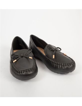 Γυναικεία Δερμάτινα Μοκασίνια Μαύρα Με Κορδόνι