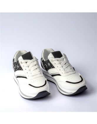 Αθλητικά Παπούτσια Λευκά Με Μαύρες Λεπτομέρειες